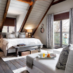 bedroom-attic-white-and-wood